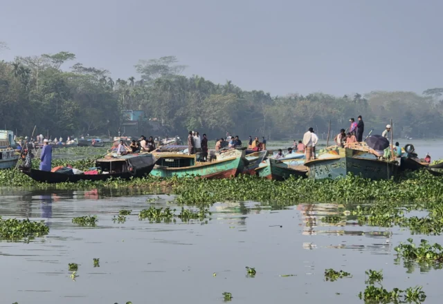 Congested boats at the river ghat