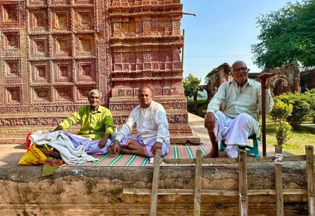 Priests of Boro Govinda Temple