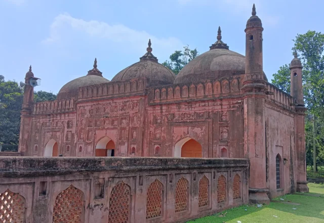Shah Niamatullah Mosque