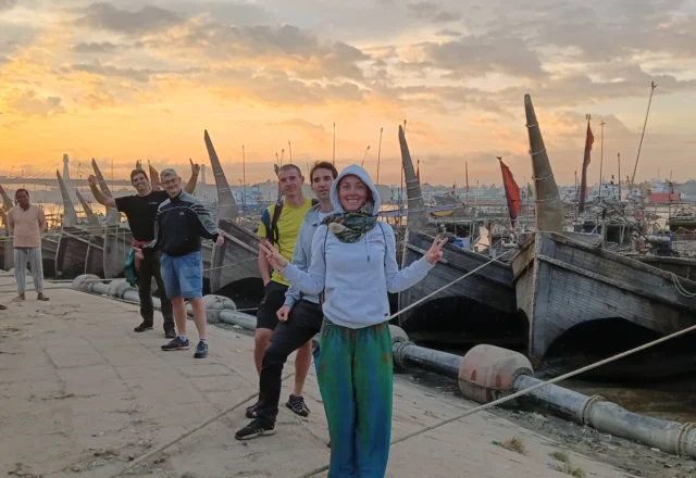 Sunrise view with the group of Italian tourists
