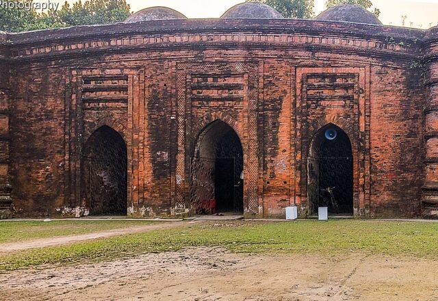 Nine Dome Mosque, Bagerhat